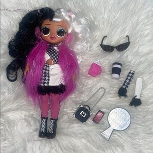MGA Entertainment LOL Surprise OMG Doll Black & White Hair Winter Disco Dollie